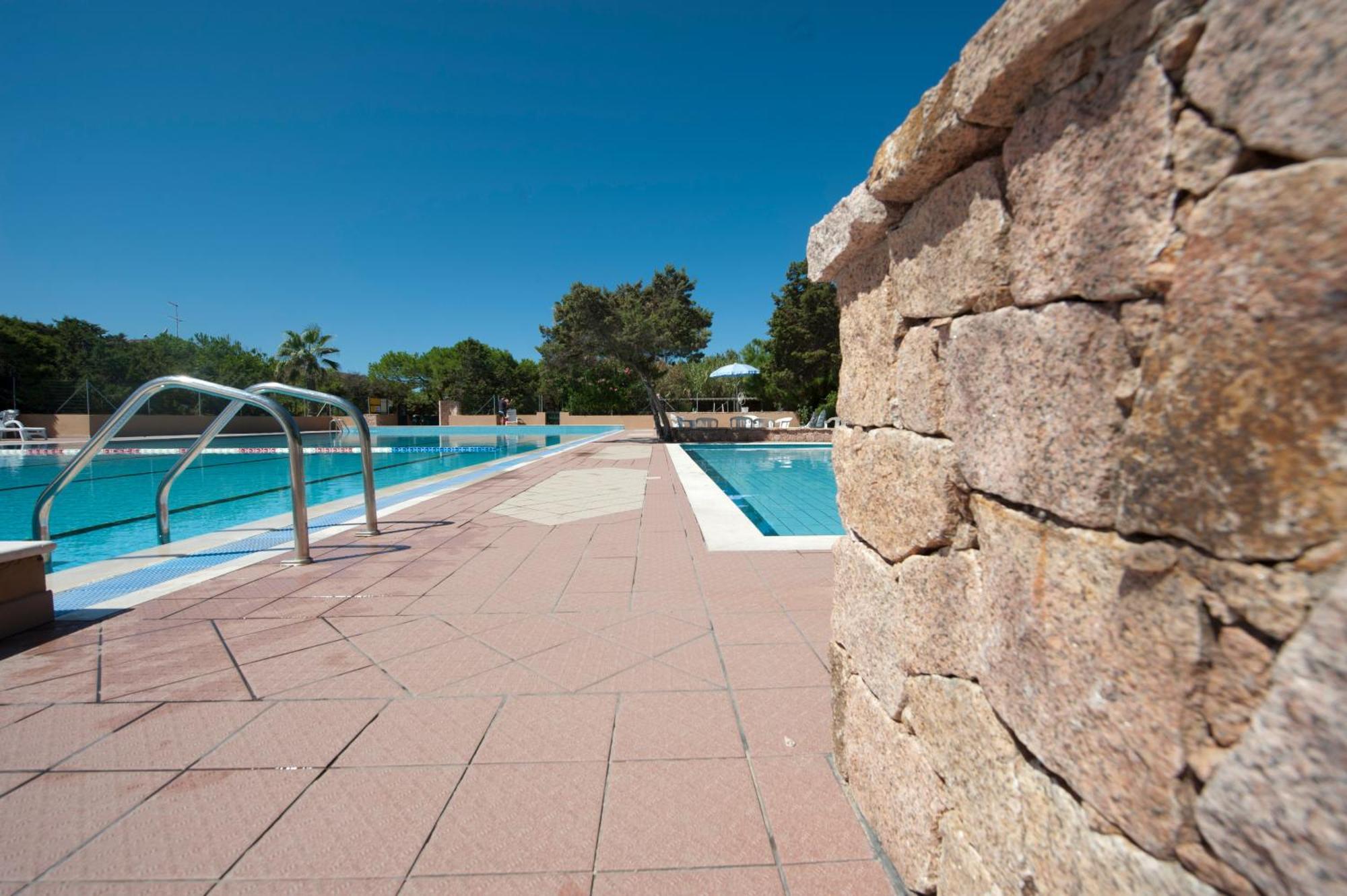 Club Hotel Residence Baiaverde Valledoria  Exterior photo